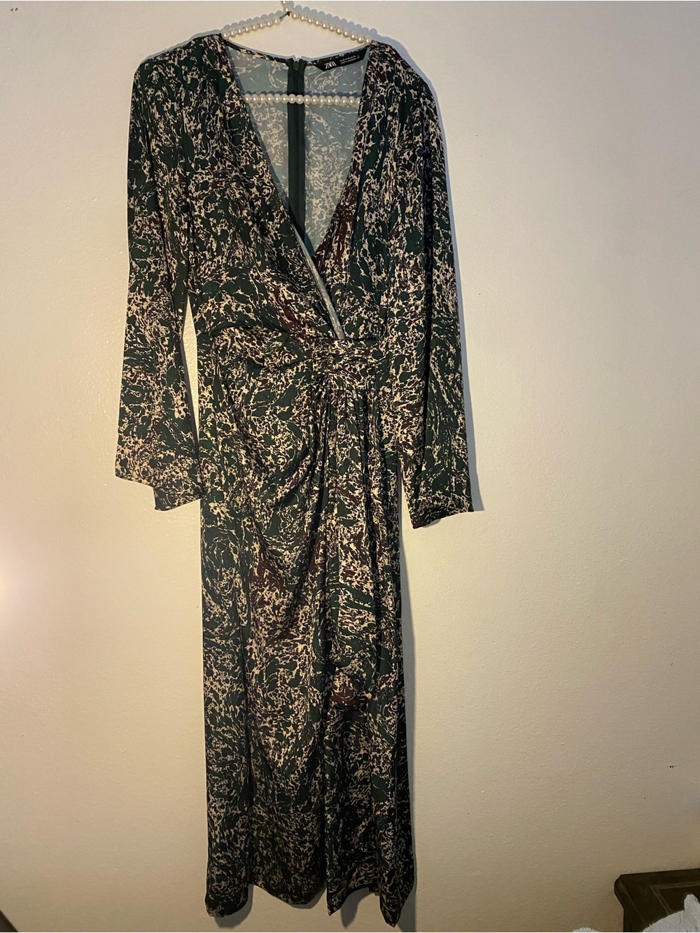 Zara women’s size small green and white gorgeous maxi dress